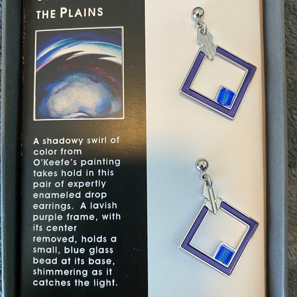 inspired by Georgia O’Keefe earrings